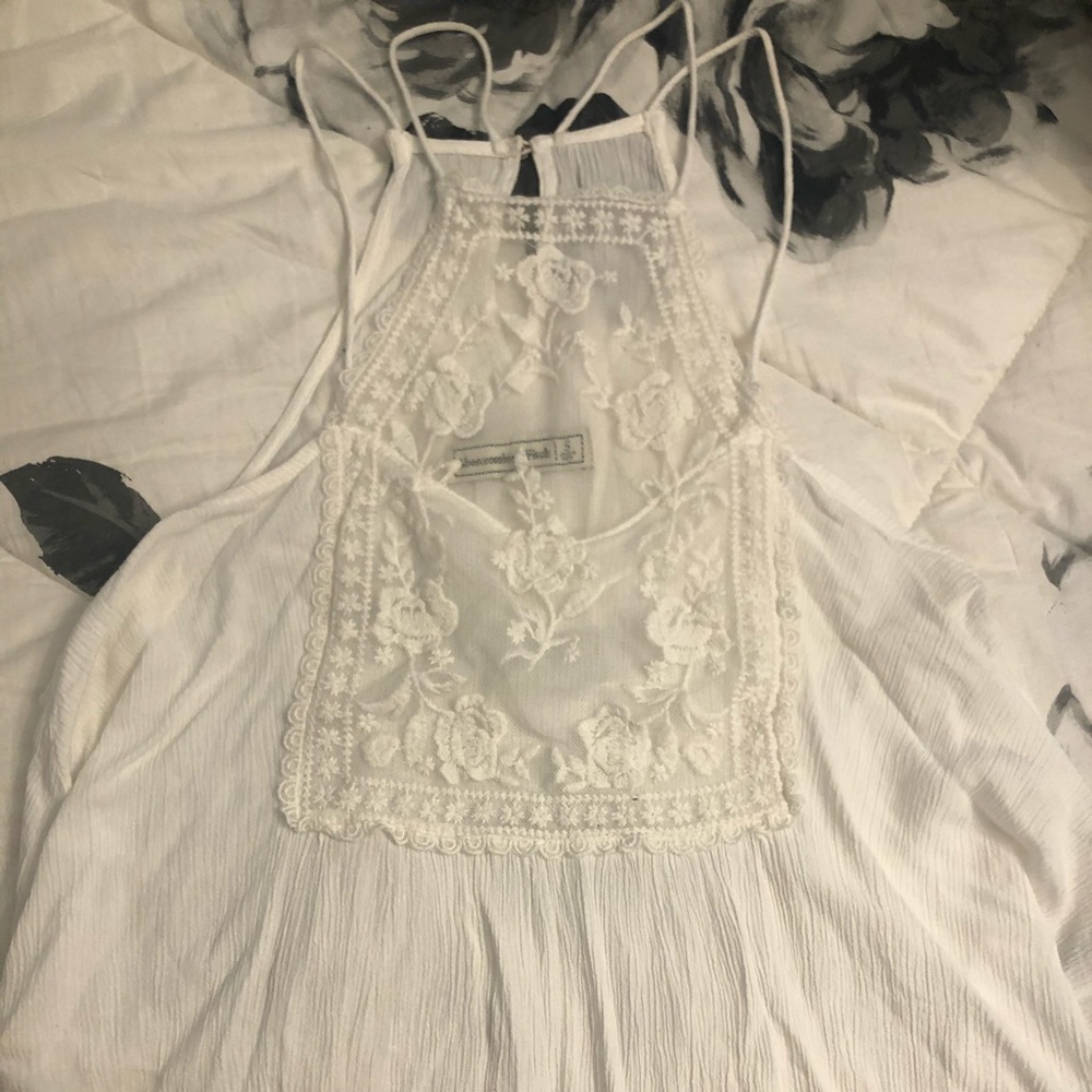 Flowing Lace High Neck Tank